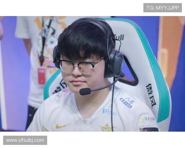 V5在精英赛中的强势表现与战术分析探讨