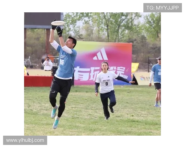 西安飞盘队在攀岩联赛中以100分稳居积分榜首位